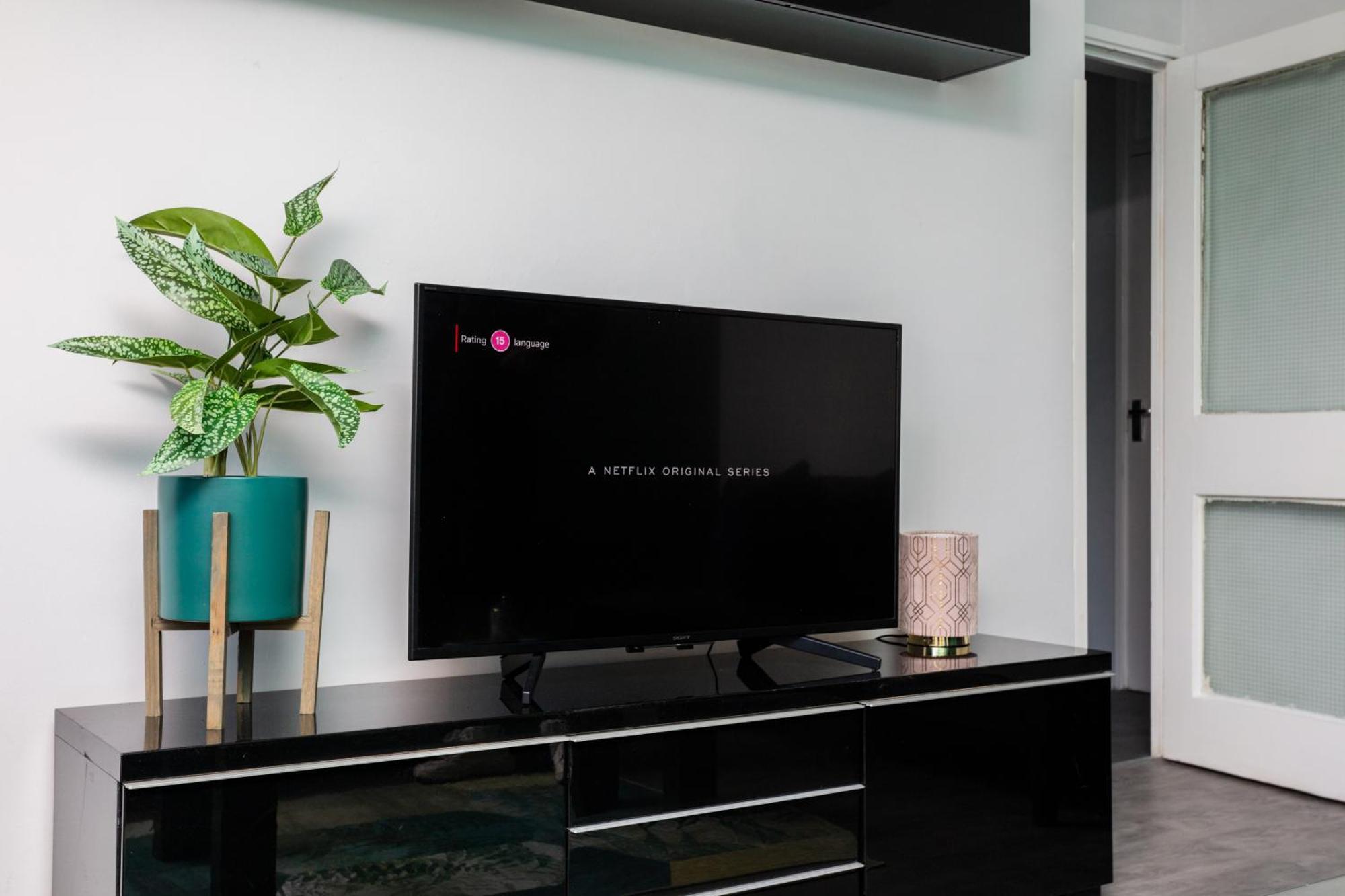 Spacious 3 Bedroom Flat In The Heart Of Shoreditch ลอนดอน ภายนอก รูปภาพ